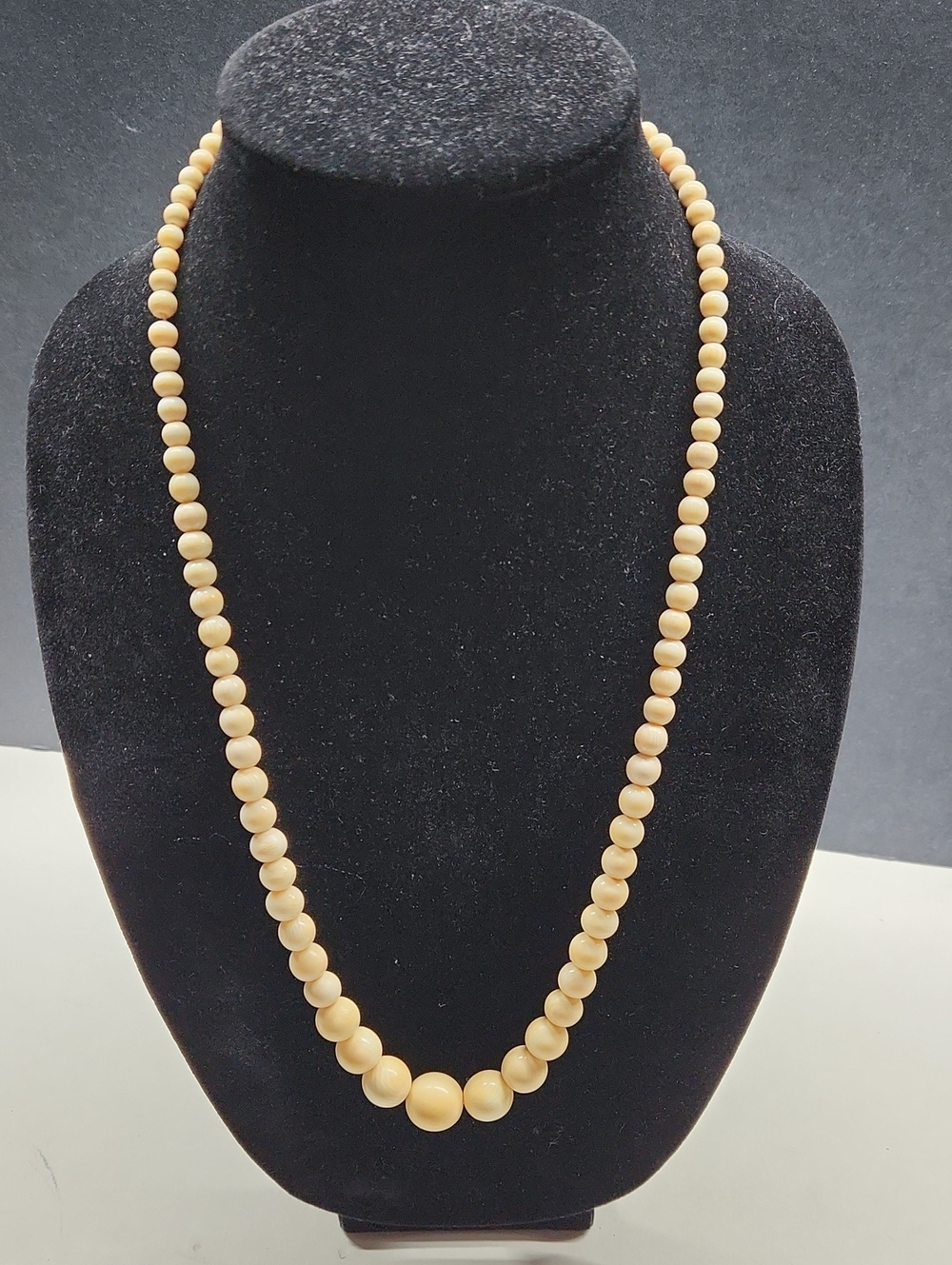 Neutral Cream Beaded Necklace - Timeless Women's Jewelry